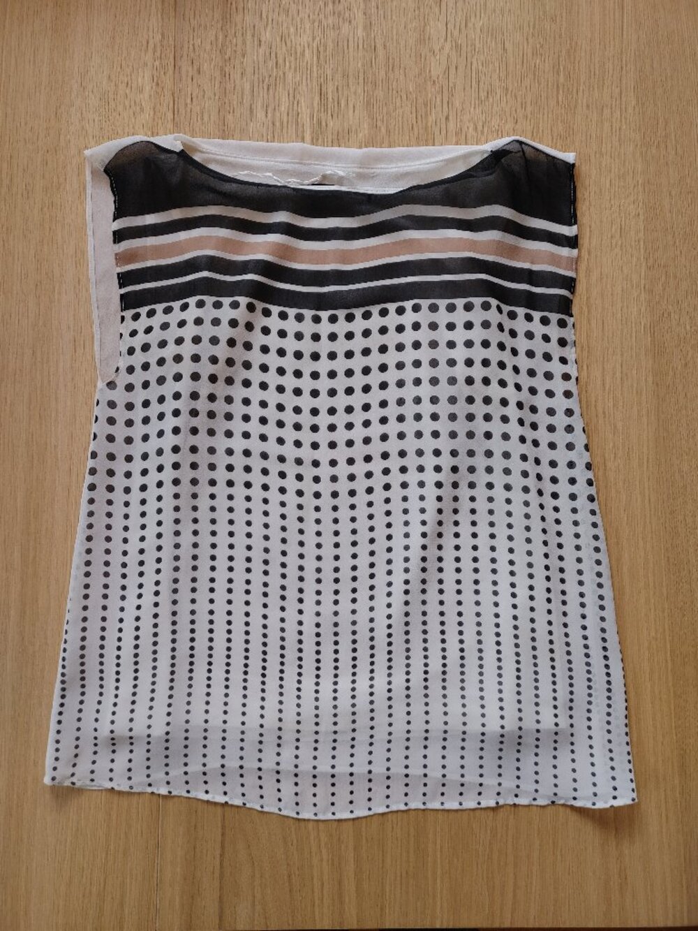 Ann Taylor petite sleeveless top